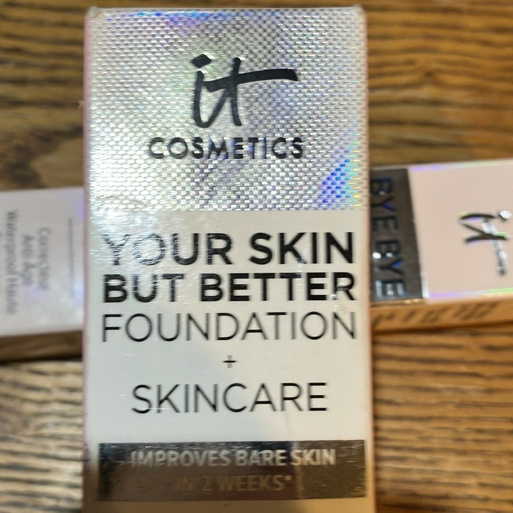 It cosmetics Your Skin but Better Foundation/Skincare Rich Warm - Picture 5 of 7